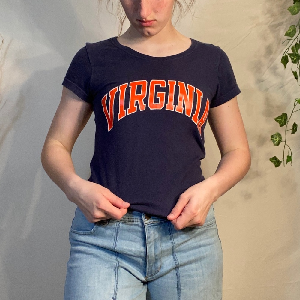 University of Virginia navy blue T-shirt